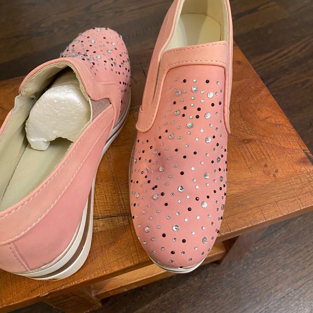 NWOT Pink Wedge Comfy Shoes No Brand